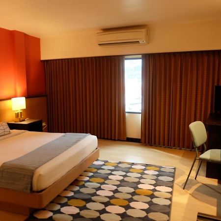 The Rose Bangkok Hotel Luaran gambar