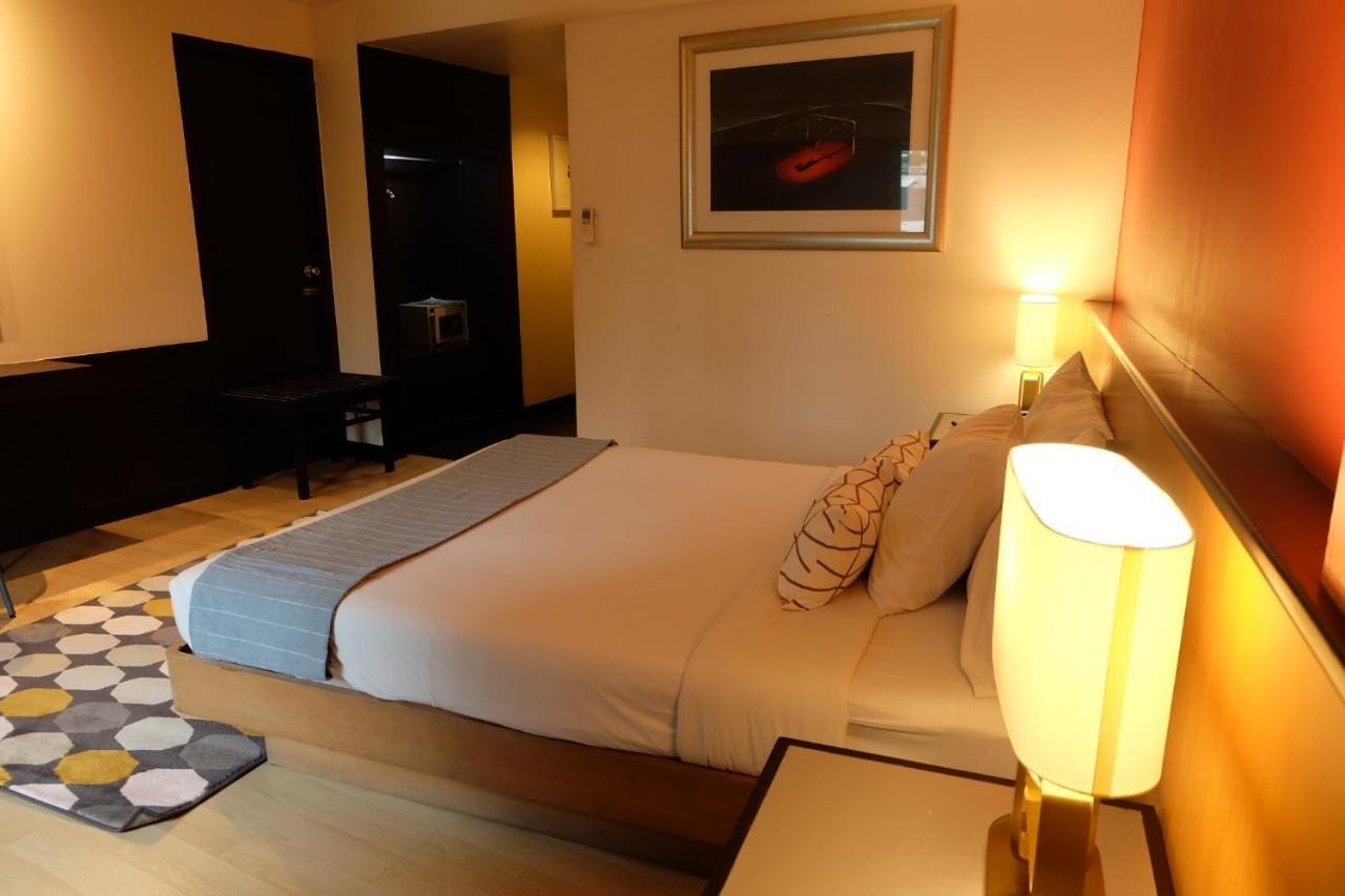 The Rose Bangkok Hotel Luaran gambar