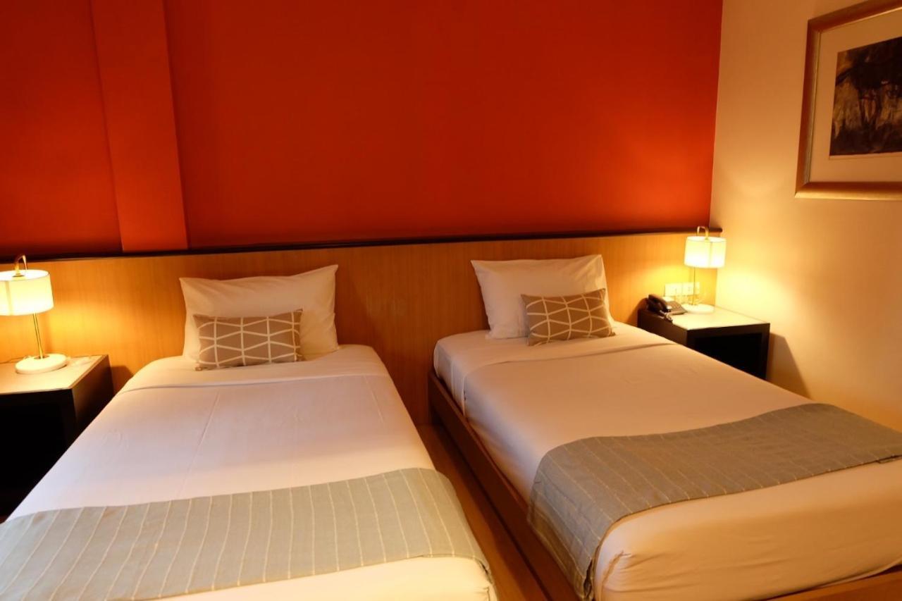 The Rose Bangkok Hotel Luaran gambar