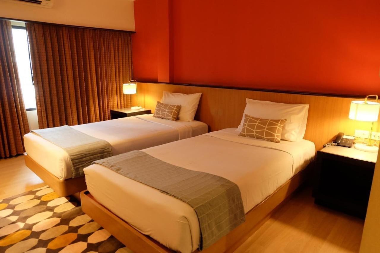 The Rose Bangkok Hotel Luaran gambar